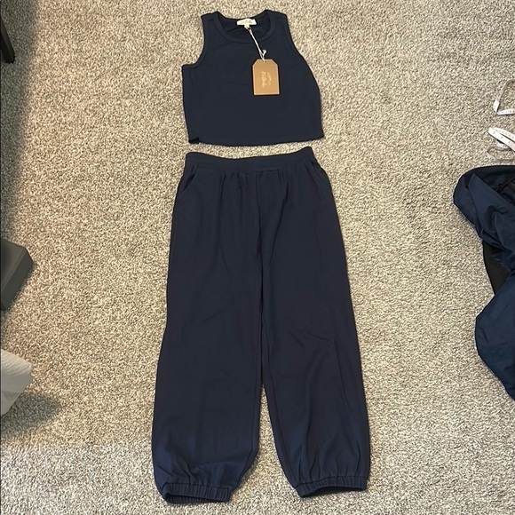 Listicle Blue lounge set - Picture 3 of 9